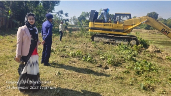 রাজশাহীর দূর্গাপুরে অবৈধ পুকুর খনন বন্ধে কঠোর অভিযান