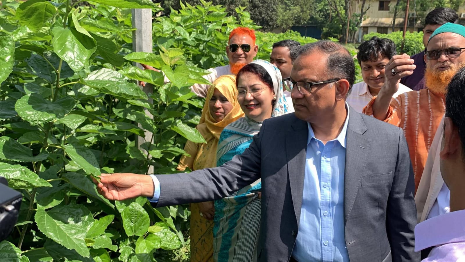 সিল্কের ঐতিহ্য রক্ষায় দেশি-বিদেশি বিনিয়োগে কাজ করা হবে: রাজশাহীতে প্রতিমন্ত্রী শরীফুল আলম