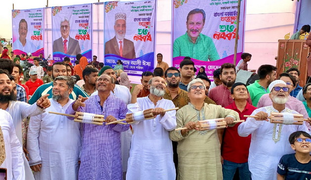 রাজশাহীতে ঘুড়ি উৎসবে রাজনৈতিক নেতাদের মিলনমেলা