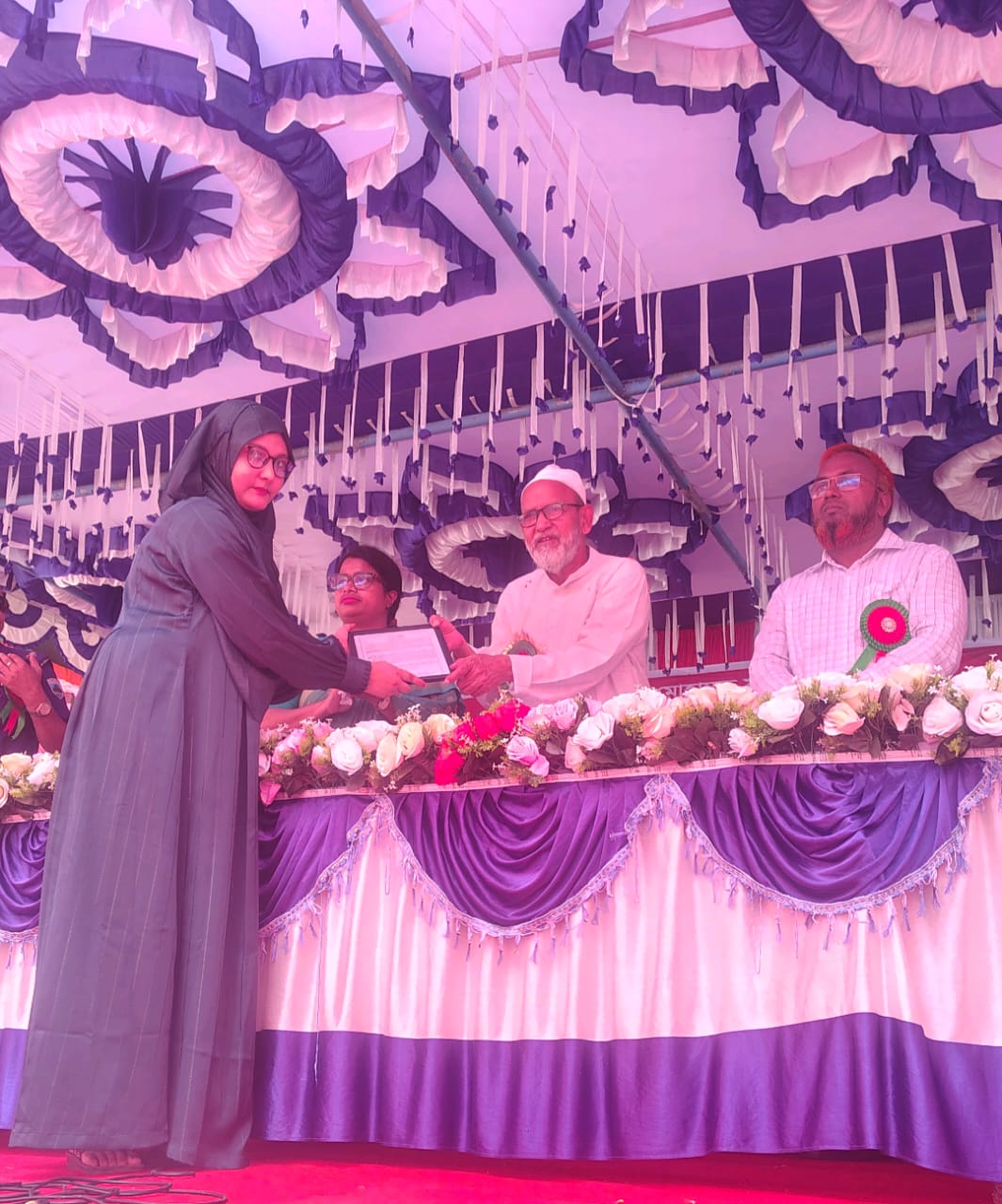 সাপাহার চৌধুরী চাঁদ মোহাম্মদ মহিলা কলেজ নবীন বরণ অনুষ্ঠানে ‘এমপি’ মোস্তাফিজুর রহমান