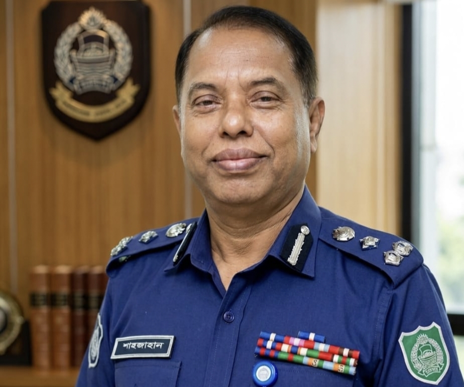 আইনের সুশাসন প্রতিষ্ঠায় রাজশাহী রেঞ্জ ডিআইজি ড. মোঃ শাজাহানের সাফল্য