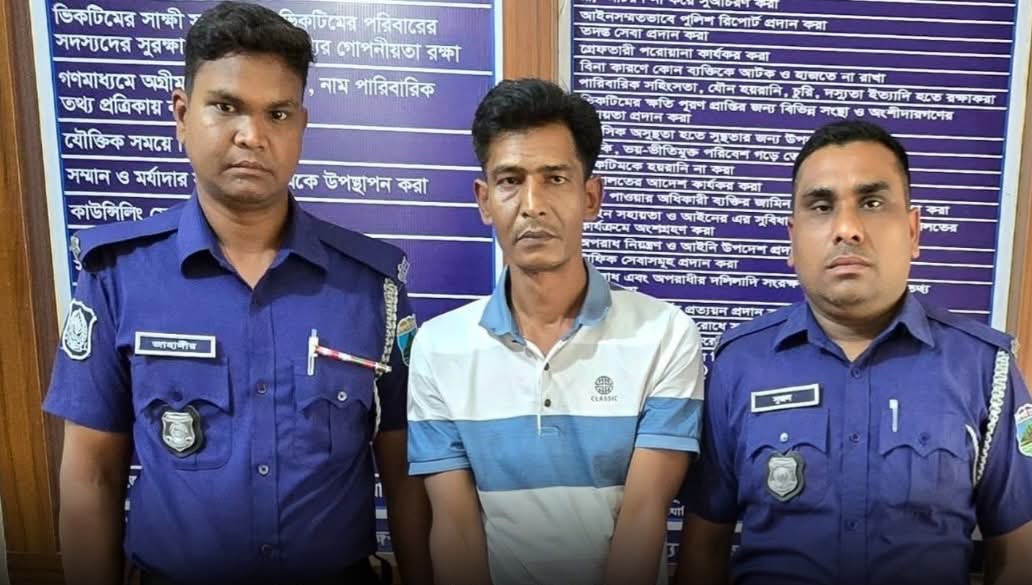 লালপুরে মাদকবিরোধী অভিযানে ১৫ পিস ইয়াবা উদ্ধার, ১জন আটক।