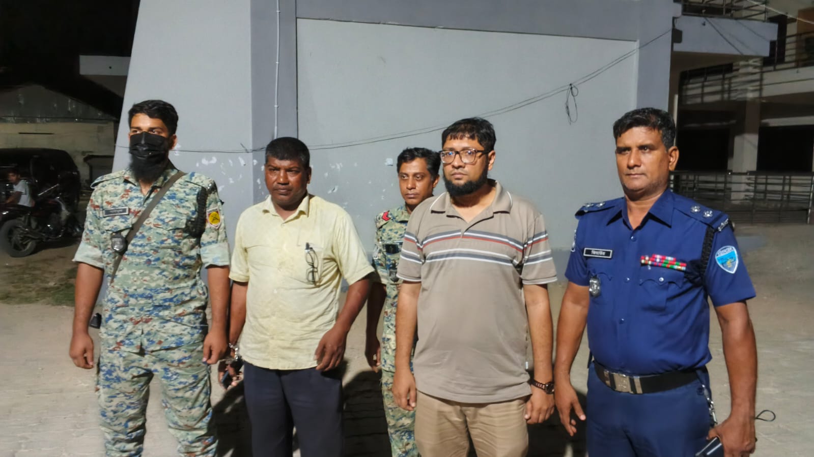 ১৫ দিন জেলদণ্ড শেষে”প্রশাসন পকেটে রাখি”বলা সেই বালু খে’কো শাহাদাত গ্রেপ্তার:আবারো ২০ দিনের জেল