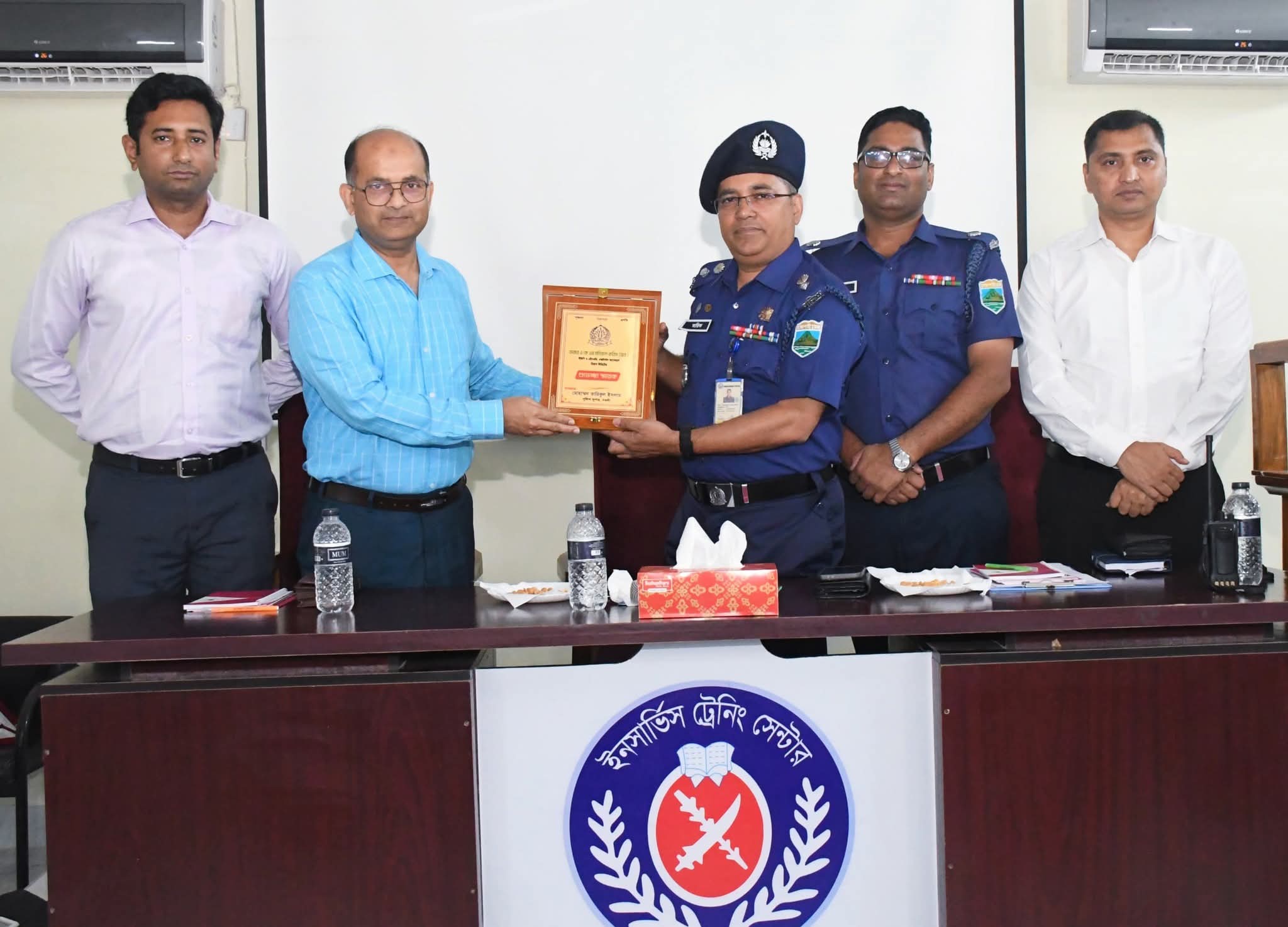 নওগাঁয় বিকাশের ডিজিটাল আর্থিক সেবা ও প্রতারণা প্রতিরোধ বিষয়ক কর্মশালা, প্রধান অতিথি পুলিশ সুপার তরিকুল ইসলাম