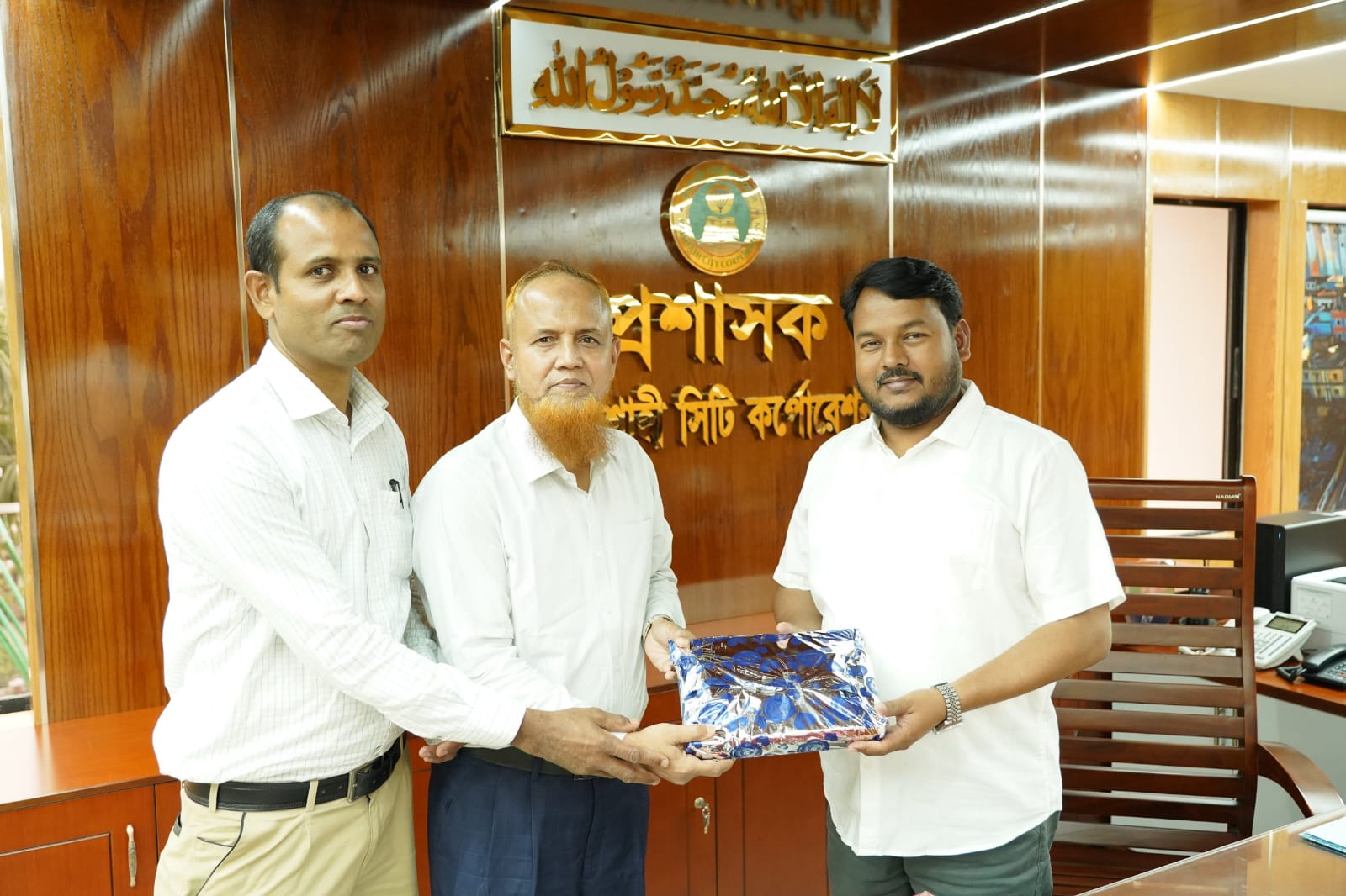 রাসিকের প্রশাসকের সাথে বিভিন্ন ব্যাংকের প্রতিনিধিবৃন্দের সৌজন্য সাক্ষাৎ