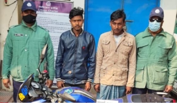 রাজশাহীতে মোটরসাইকেলসহ ছিনতাইকারী কে আটক