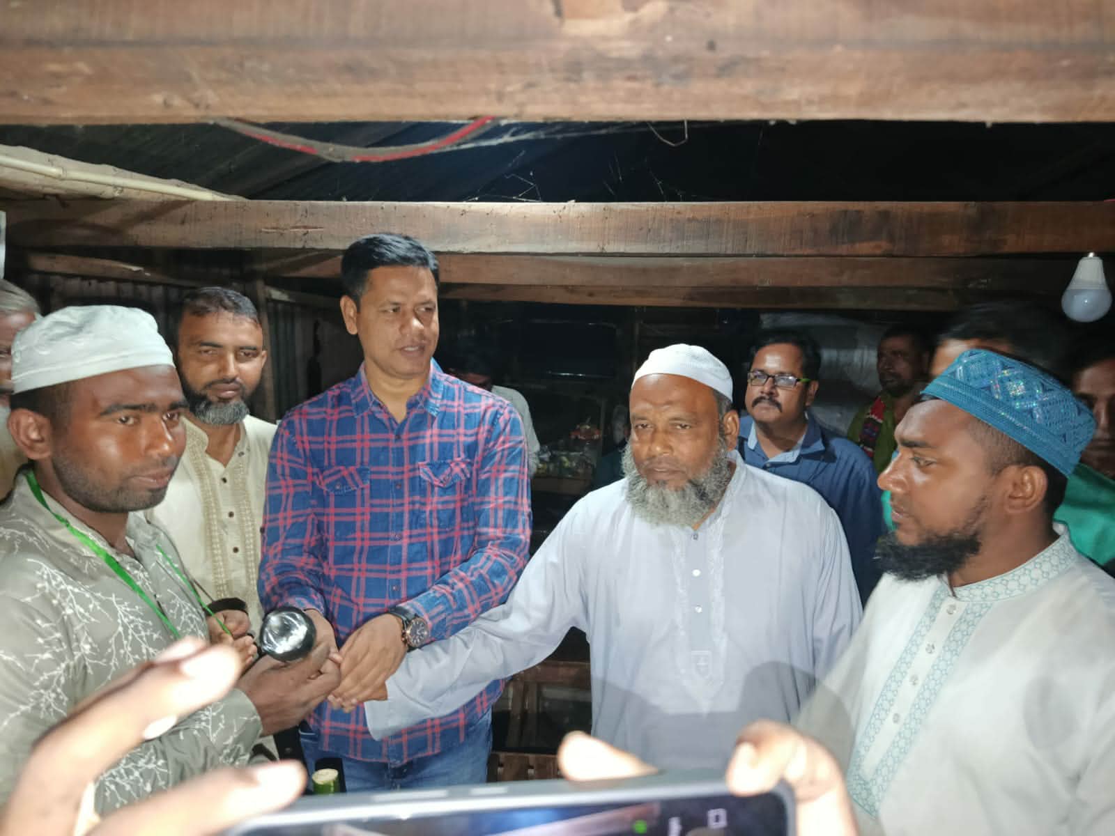 সলঙ্গায় গরু চুরি আতঙ্ক : রাতভর পাহারার উদ্যোগ