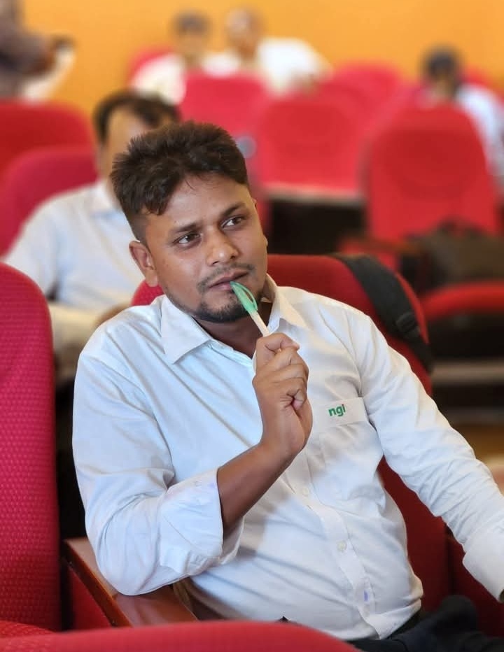 শালবাড়ি উচ্চ বিদ্যালয়ের সভাপতি নির্বাচিত হওয়ায় মোঃ পারভেজকে এলাকাবাসীর অভিনন্দন