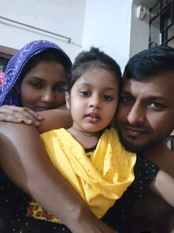 ঢাকা-বরিশাল মহাসড়কের বাটা জোর বাস স্টান্ড এলাকায় গাড়ি চাপায় স্বামী স্ত্রী কন্যা নিহত