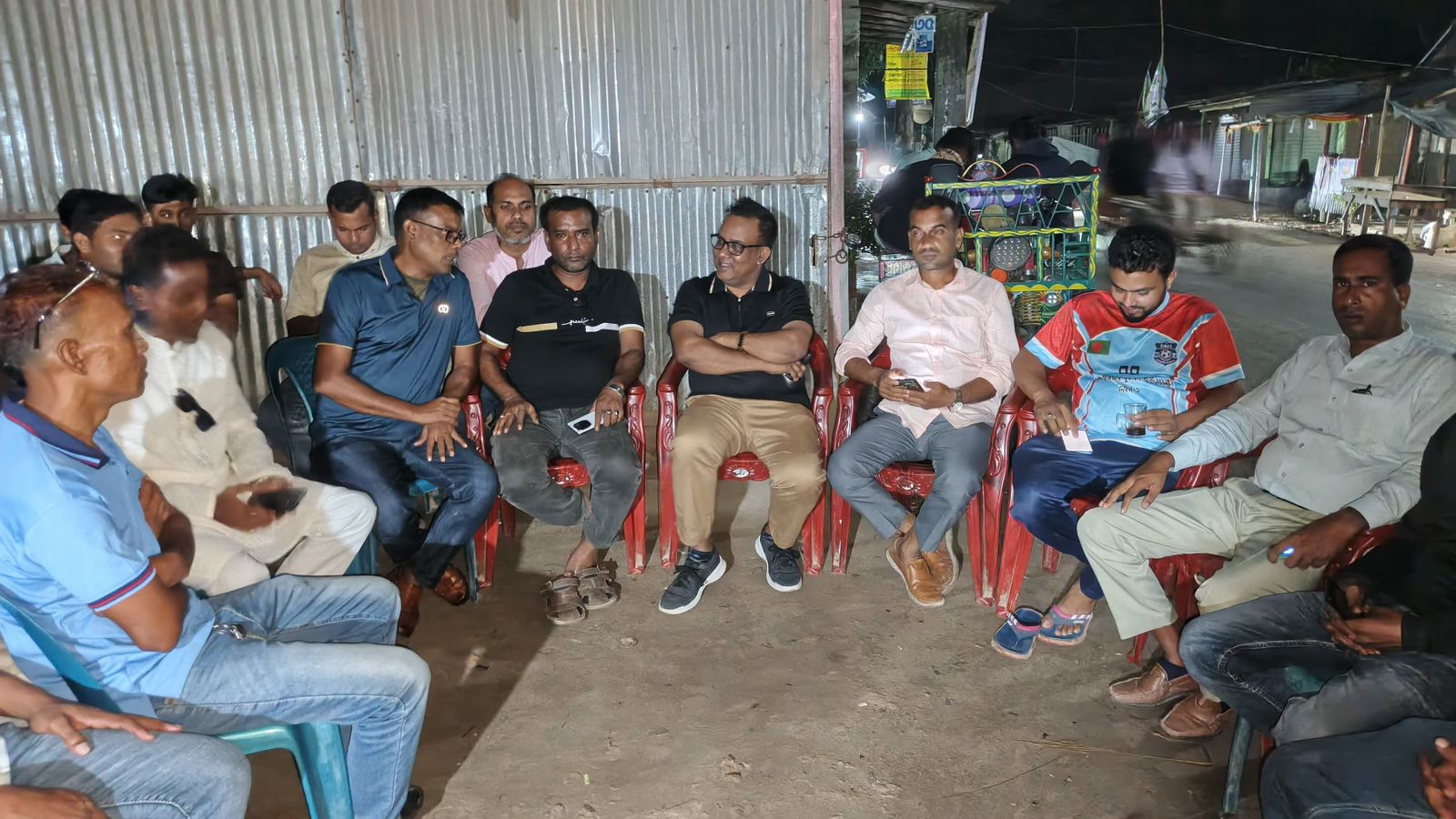 বাংলাদেশ জাতীয়বাদী যুবদলের কেন্দ্রীয় নির্বাহী কমিটির কোষাধক্ষ্য গোলাম মোস্তফা দুর্গাপুরে ঈদ পরবর্তী শুভেচ্ছা বিনিময়