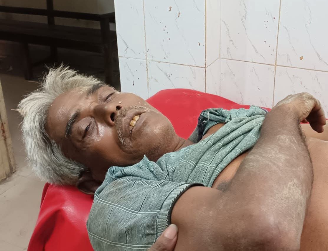 লালপুরে চালককে মারধর করে অটো ভ্যান ছিনতাই, হাসপাতালে ভর্তি