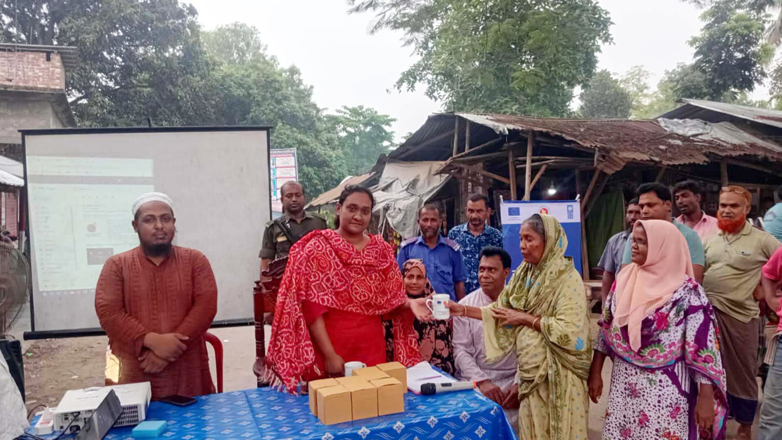 মোহনপুরে গ্রাম আদালতের সেবা সম্পর্কে জনসচেতনতা বৃদ্ধিতে বার্ষিক ক্যাম্পেইন