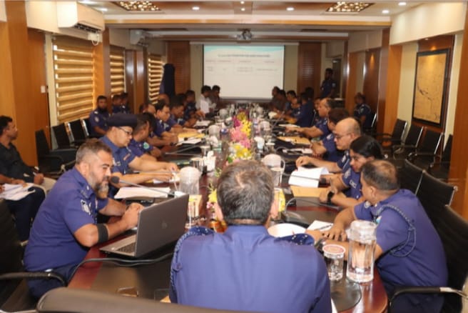 আইনশৃঙ্খলা রক্ষায় কঠোর অবস্থানে রাজশাহী জেলা পুলিশ