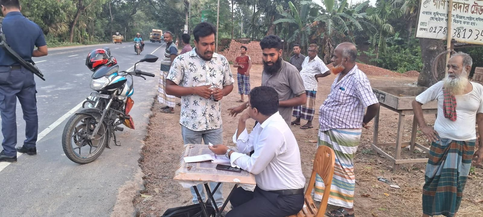 নিরাপদ সড়ক নিশ্চিতে লালপুরে ভ্রাম্যমাণ আদালতের অভিযান; ২ চালকের বিরুদ্ধে মামলা​”
