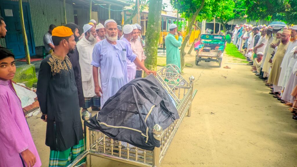 সাংবাদিক ফারুক আহমেদের পিতার ইন্তেকাল,দাফন সম্পন্ন