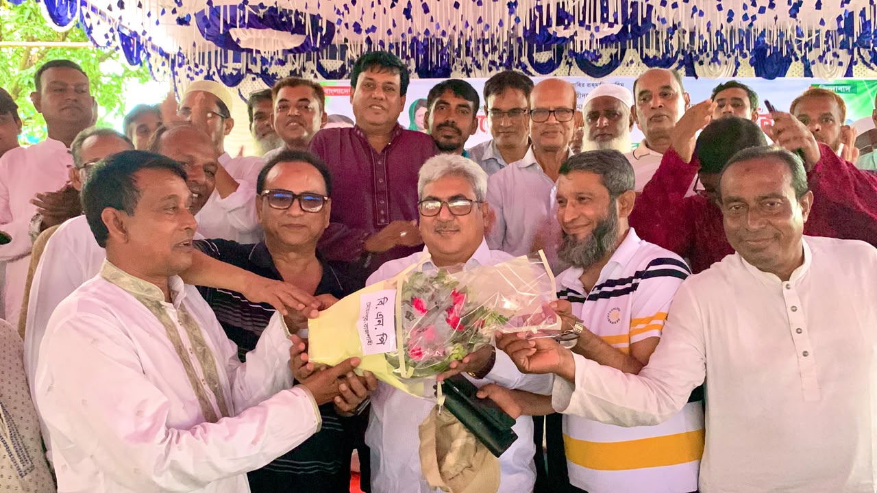 শিক্ষাপ্রতিষ্ঠানে দলীয়করণ নয়, পবা-  মোহনপুরকে মডেল হিসাবে গড়ার অঙ্গীকার; এমপি মিলনের