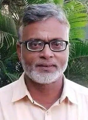 চট্টগ্রামের সীতাকুন্ডের  ভাটিয়ারীর সাবেক ইউপি চেয়ারম্যান ও আওয়ামী লীগের সভাপতি নাজিমকে আটক করে পুলিশে দিয়েছে সাধারণ জনতা