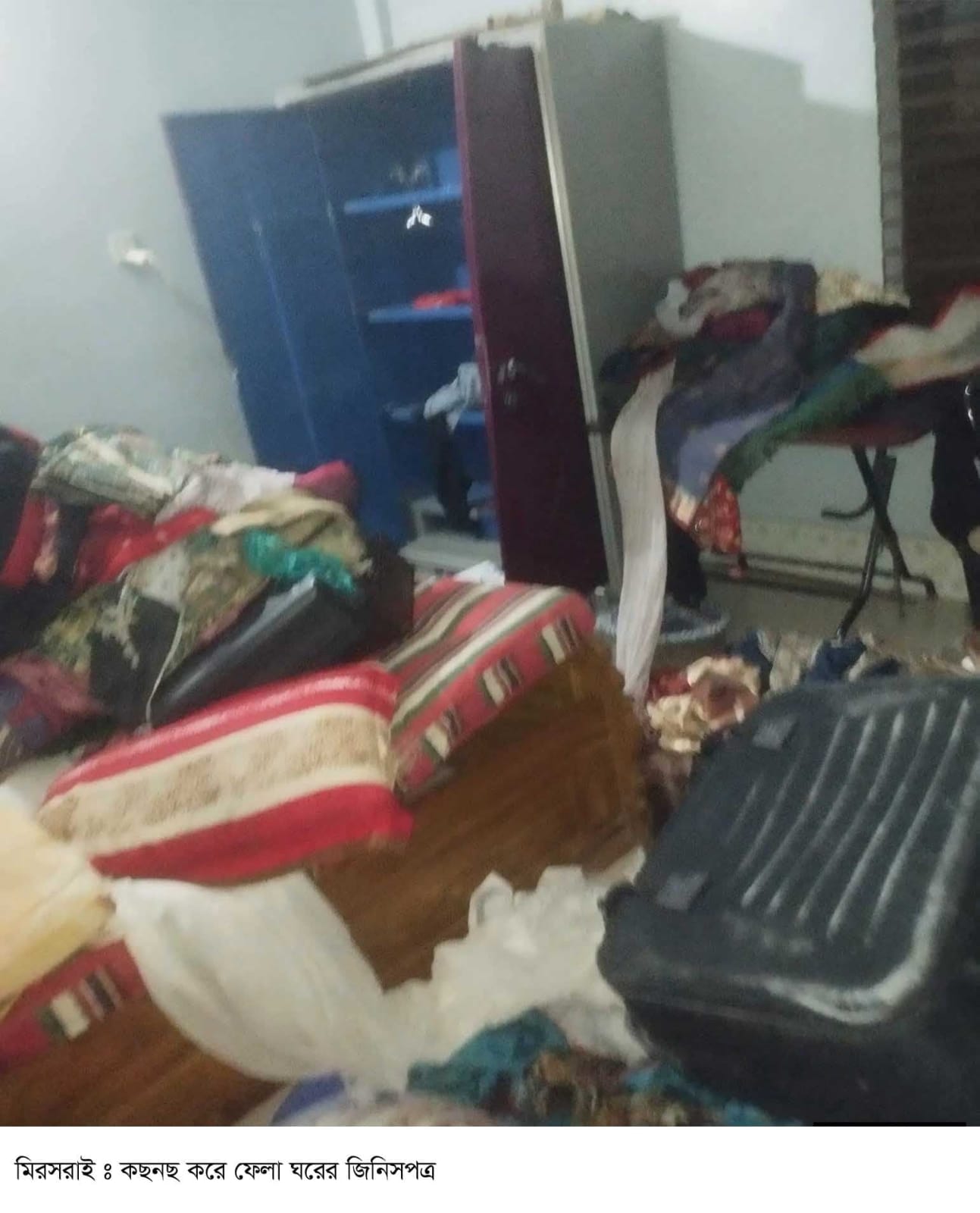 চট্টগ্রামের মীরসরাইয়ে দুর্ধর্ষ ডাকাতি, পরিবারের সদস্যদের হাত পা বেঁধে স্বর্ণালংকার ও নগদ টাকা লুট
