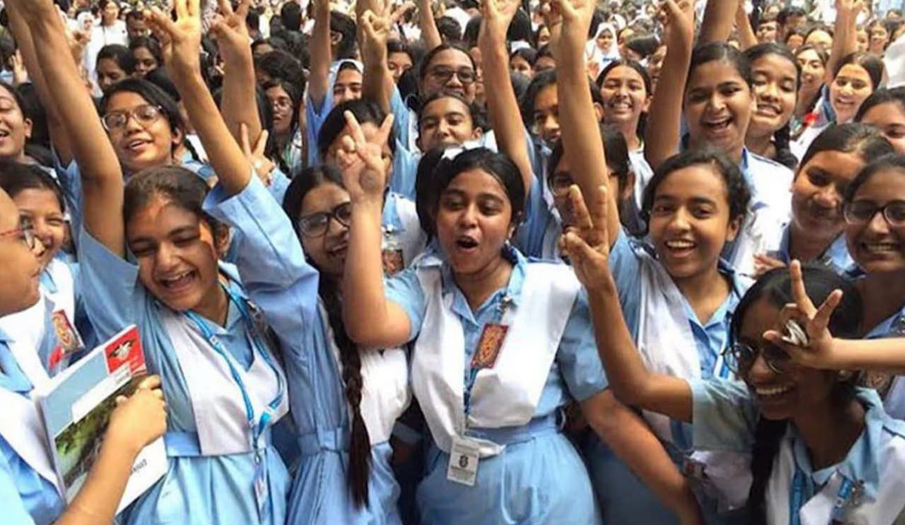 রাজশাহী শিক্ষা বোর্ডে সাত বছরের মধ্যে ফলাফলে বড় ধরনের  ধস