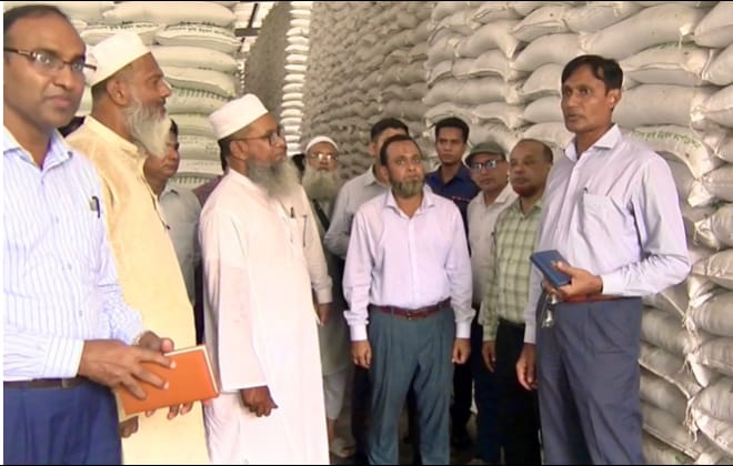 রাজশাহীতে সারের কোনো সংকট নেই, গুদামে পর্যাপ্ত মজুত আছে বললেন  বিভাগীয় কমিশনার