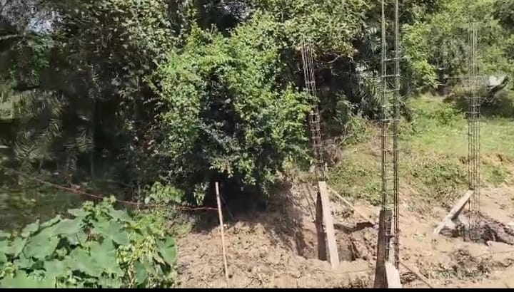 বেলকাপুর পিকনিক স্পটের পাশে সরকারি জমি দখল করে ঘর নির্মাণ: স্থানীয়দের ক্ষোভ, প্রশাসনের দ্রুত হস্তক্ষেপ দাবি
