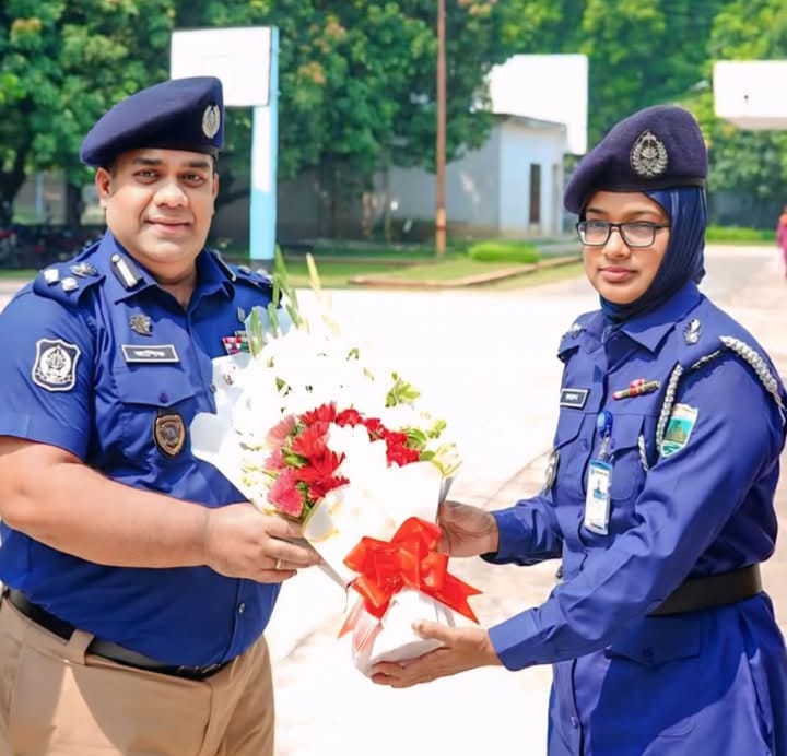 নির্বাচনী দায়িত্ব সুষ্ঠুভাবে পালনে পুলিশ সদস্যদের দক্ষতা বৃদ্ধি প্রশিক্ষণ শুরু: রাজশাহী ইন-সার্ভিস ট্রেনিং সেন্টারে রেঞ্জ ডিআইজি