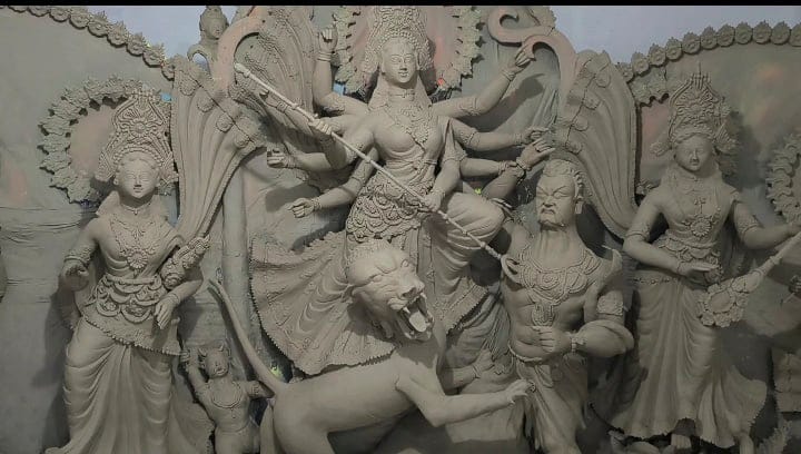 ​তানোরে শারদীয় দুর্গোৎসবের আমেজ: ৫৮টি মণ্ডপে চলছে পূজা উদযাপনের প্রস্তুতি