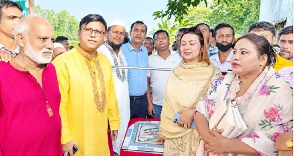 নরসিংদীর রায়পুরায় ৩ কোটি ৪৪ লাখ টাকা ব্যয়ে নির্মিত হচ্ছে অলিপুরা ইউপি কমপ্লেক্স